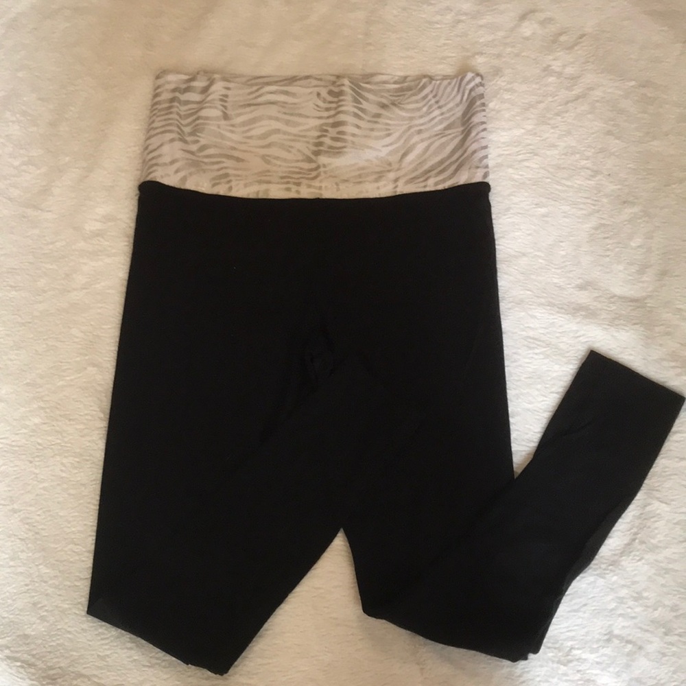 Black leggings